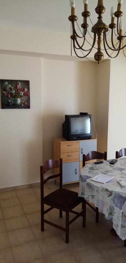 Γεώργιος Παπαϊωάννου Ενοικιαζόμενα Δωμάτια Khrónia Exterior foto